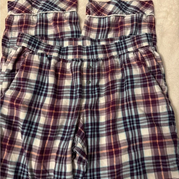Victoria's Secret Purple and White Plaid Pants - Picture 2 of 4
